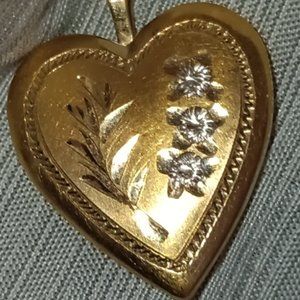 Vintage two toned gold locket